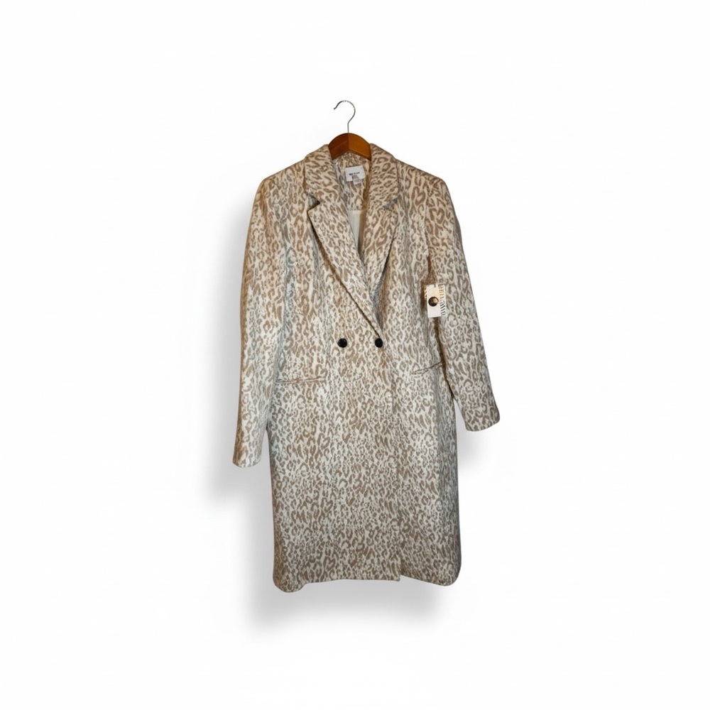 Throw it on casual or dressy!